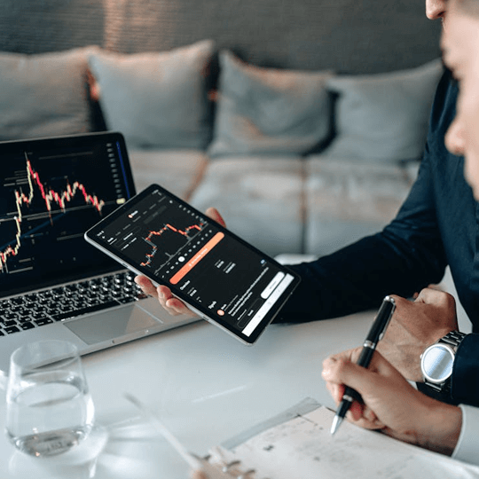 Borgenaat team van crypto-investeringsexperts
